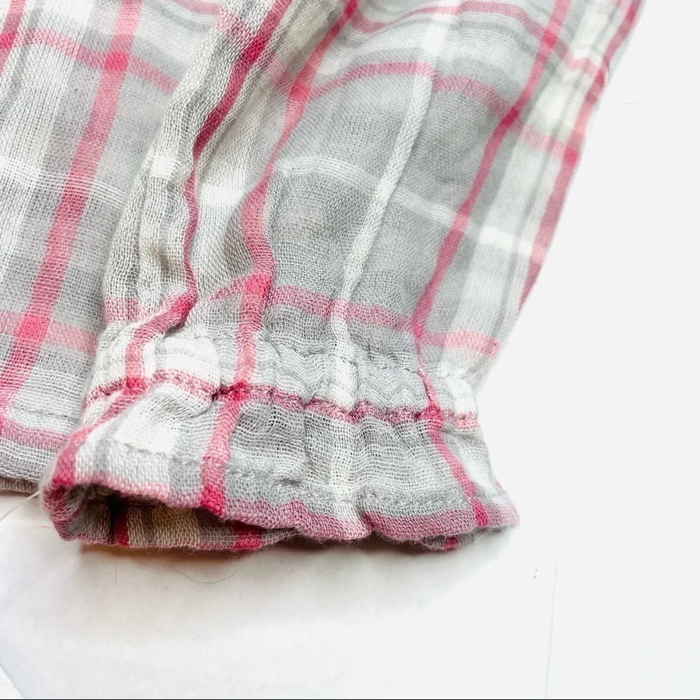 HARPER Canyon NWT Grey & Pink Plaid Ruffle Sleeve Keyhole Blouse